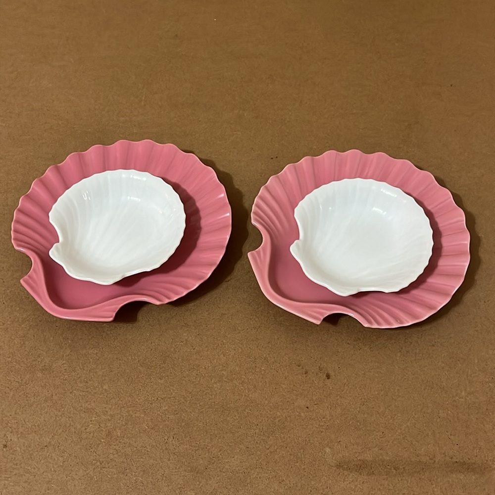 Shell Dishware - Picture 3 of 5